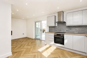 Kitchen/Diner- click for photo gallery